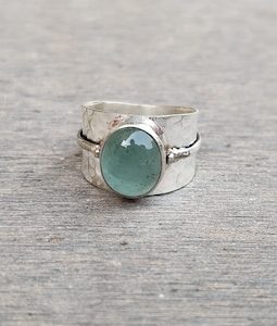 Oval Aquamarine Ring: Simple 925 Sterling Silver Band