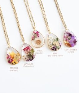 Personalized Birth Flower Necklace – Real Pressed Flower Jewelry, Meaningful Keepsake Pendant, Custom Birth Month Gift for Her